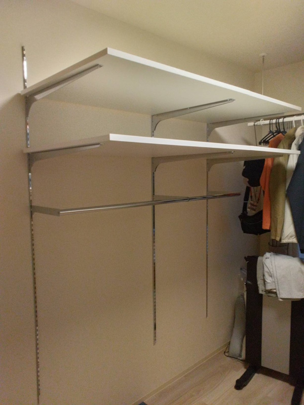 6施工後寝室布団棚